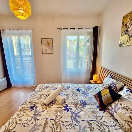 Grand T3 Traversant Avec 2 Balcons En Hypercentre Апартаменты *