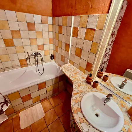 Grand T3 Traversant Avec 2 Balcons En Hypercentre Апартаменты *